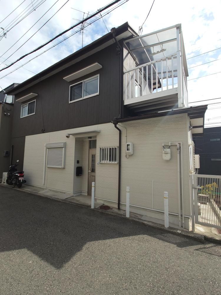 Renovated 2LDK House near Kōnan-Yamate Station, Kobe - Thumbnail 2