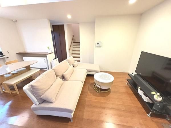 2011 Built 3LDK House on Corner Lot in Kobe's Kita Ward - Thumbnail 3