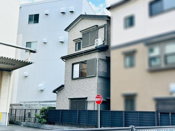 5LDK Detached House for Sale in Ibaraki, Osaka - 119.63 sqm - Thumbnail 2