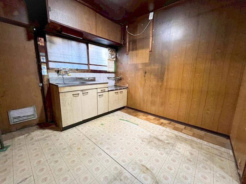 4K Townhouse for Sale in Sakai, Osaka - Dual Road Frontage - Thumbnail 4