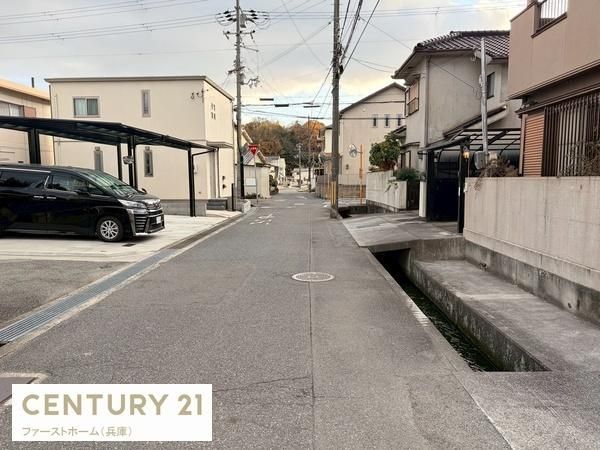 5-Bedroom House for Sale in Himeji, Hyogo - Spacious Layout - Thumbnail 3