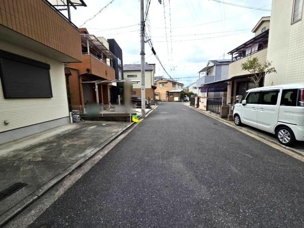4LDK Detached House for Sale in Neyagawa, Osaka - Thumbnail 3