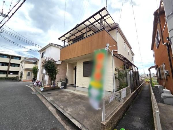 4LDK Detached House for Sale in Neyagawa, Osaka - Thumbnail 2