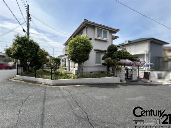 4LDK Family House in Shibi New Town, Nara | 61 Tsubo Corner Lot - Thumbnail 2
