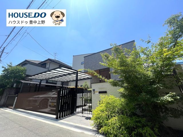 4LDK Detached House for Sale in Toyonaka, Osaka - 126.91 sqm - Thumbnail 2