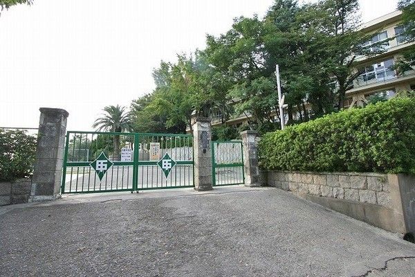 2021-Built 3LDK House for Sale in Izumi, Osaka - Thumbnail 2