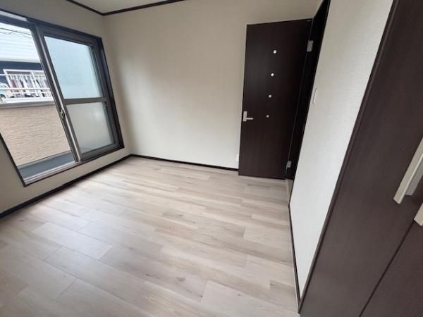 Renovated 3LDK House for Sale in Higashiosaka, Osaka - Thumbnail 4