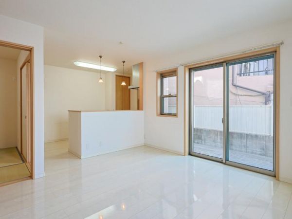 4LDK Detached House in Shijonawate, Osaka | Built 2015 - Thumbnail 2