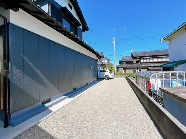 Renovated 4LDK House for Sale in Miyazu, Kyoto - Thumbnail 2