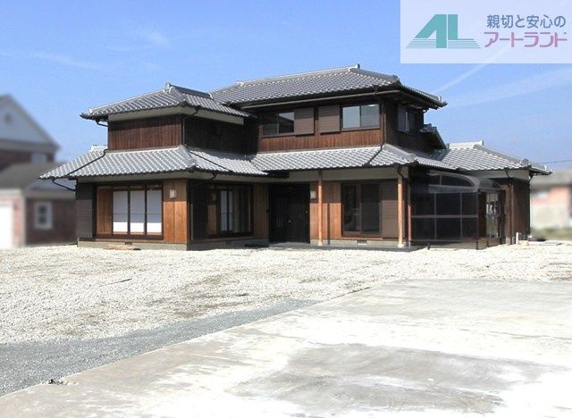 Fully Renovated 5SLDK House in Kakogawa, Hyogo - Thumbnail 2