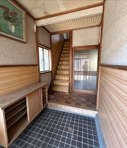 Renovated 2SLDK House in Kanazawa with Parking - Thumbnail 3
