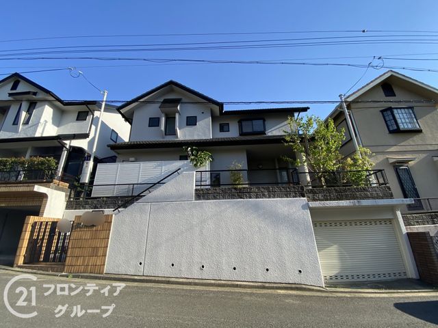 4SLDK Renovated House for Sale in Yawata City, Kyoto - Thumbnail 2