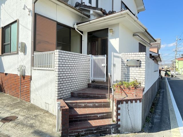 5DK Detached House in Fushimi, Kyoto for Sale - Thumbnail 2
