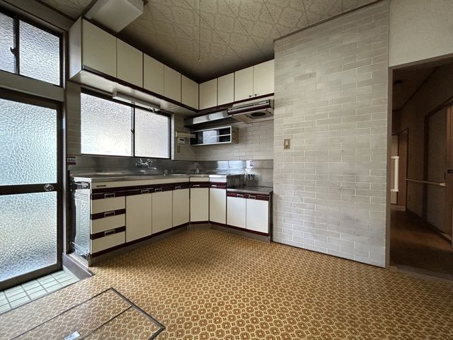 5DK Wooden House for Sale in Shimonoseki, Yamaguchi - Thumbnail 4