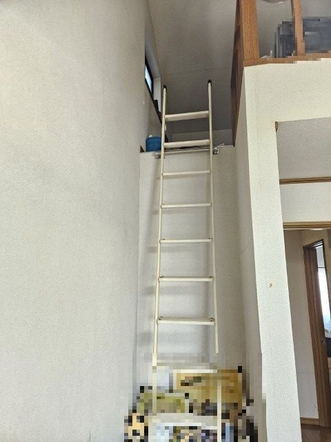 Renovated 4LDK Detached House for Sale in Neyagawa, Osaka - Thumbnail 3