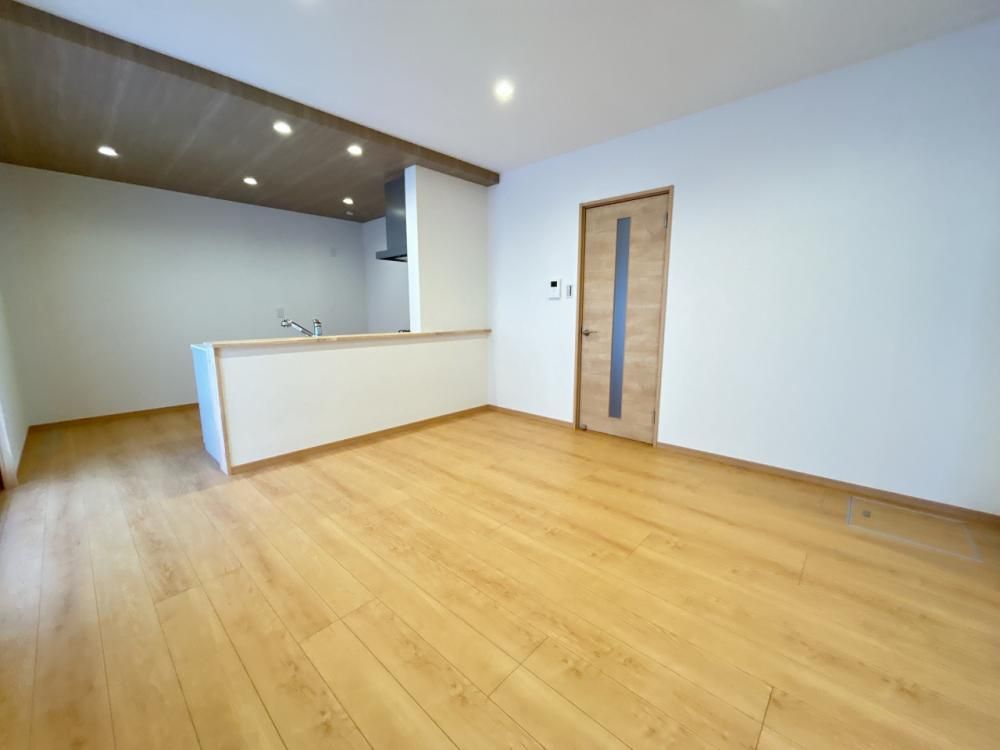 Renovated 3LDK House in Tsuruga, Fukui | Move-in Ready - Thumbnail 4