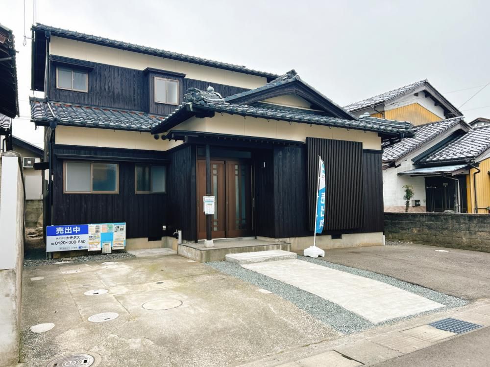 Renovated 3LDK House in Tsuruga, Fukui | Move-in Ready - Image 1