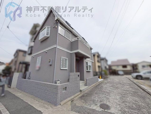 Renovated 2LDK House for Sale near Okamoto Station, Kobe - Thumbnail 2