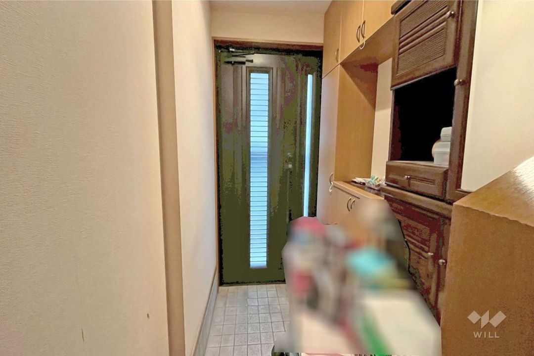 5LDK Three-Story House for Sale in Settsu City, Osaka - Thumbnail 2