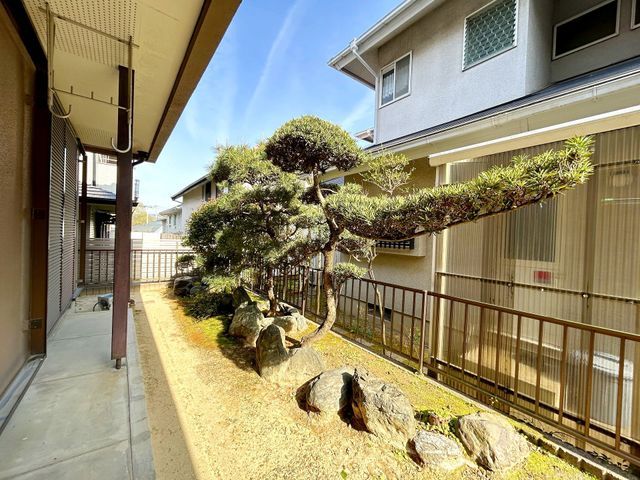 4SLDK Detached House for Sale in Takatsuki, Osaka - Thumbnail 3