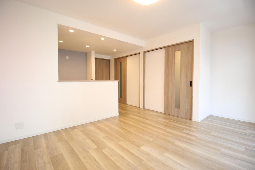 Renovated 4LDK House Near Temmabashisuji Rokuchome Station, Osaka - Thumbnail 4