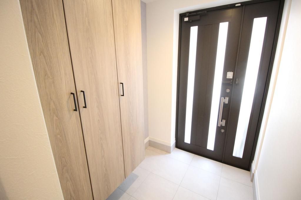 Renovated 4LDK House Near Temmabashisuji Rokuchome Station, Osaka - Thumbnail 3