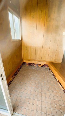 5LDK Single-Story House on 253sqm Land in Hofu, Yamaguchi - Thumbnail 3