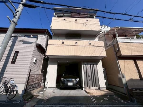 3LDK Detached House Near Kōrien Station, Neyagawa, Osaka - Thumbnail 2