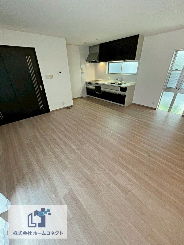 4LDK House for Sale in Higashiyodogawa-ku, Osaka - Thumbnail 3