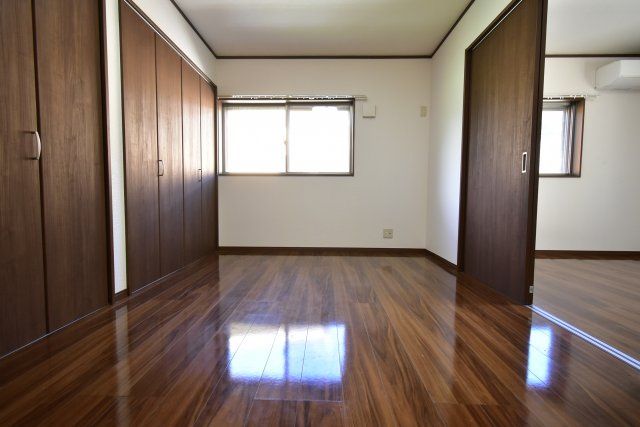 Multi-Unit Investment Property in Shibushi, Kagoshima - 262.90 sqm - Thumbnail 3