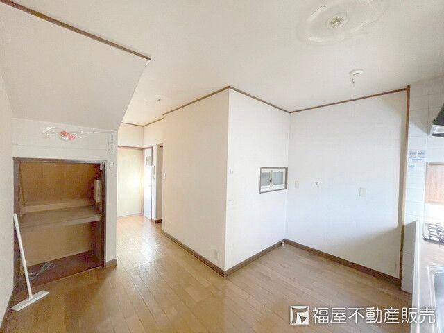 4DK House in Ikuno Ward, Osaka – 103m2, 1979, Steel Frame - Thumbnail 4