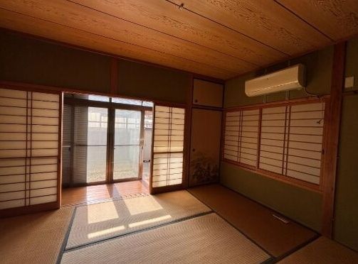 5DK Used House for Sale in Wakayama City, Wakayama - Thumbnail 2