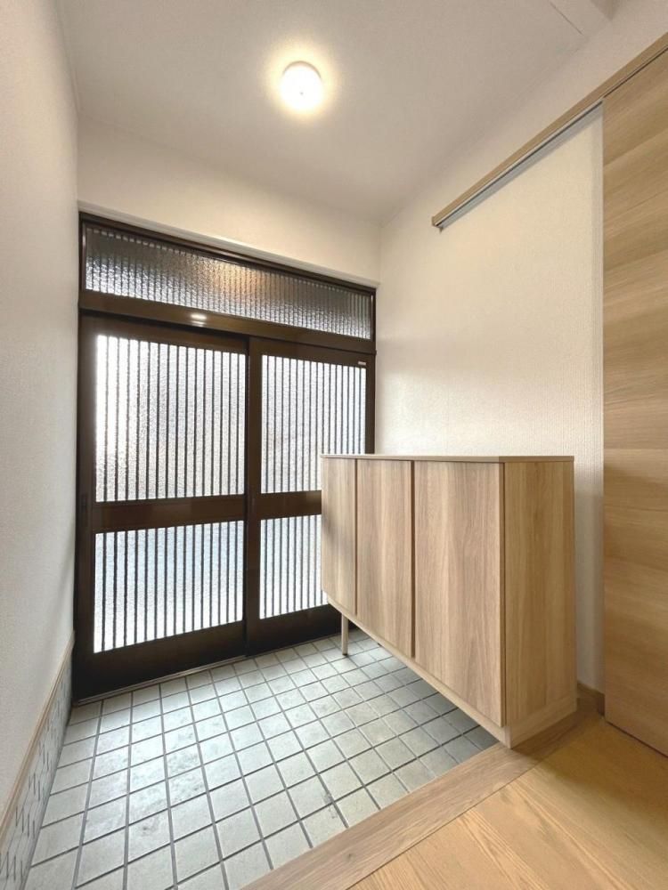 Renovated 3LDK House in Taishi, Hyogo | 19.5-jo LDK, 2 Parking - Thumbnail 2