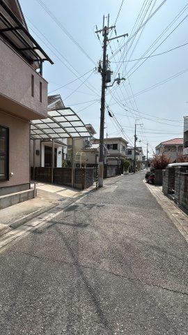 7LDK Detached House for Sale in Itami, Hyogo - Thumbnail 2