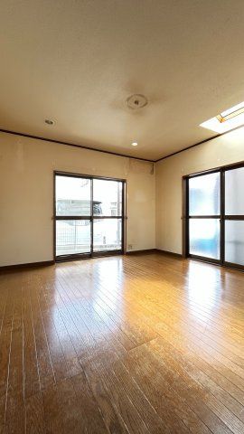 7LDK Detached House for Sale in Itami, Hyogo - Thumbnail 4