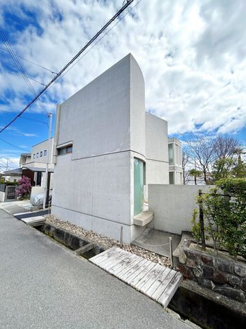 Detached House for Sale in Nishinomiya, Hyogo - 1SDK, RC Structure - Thumbnail 2
