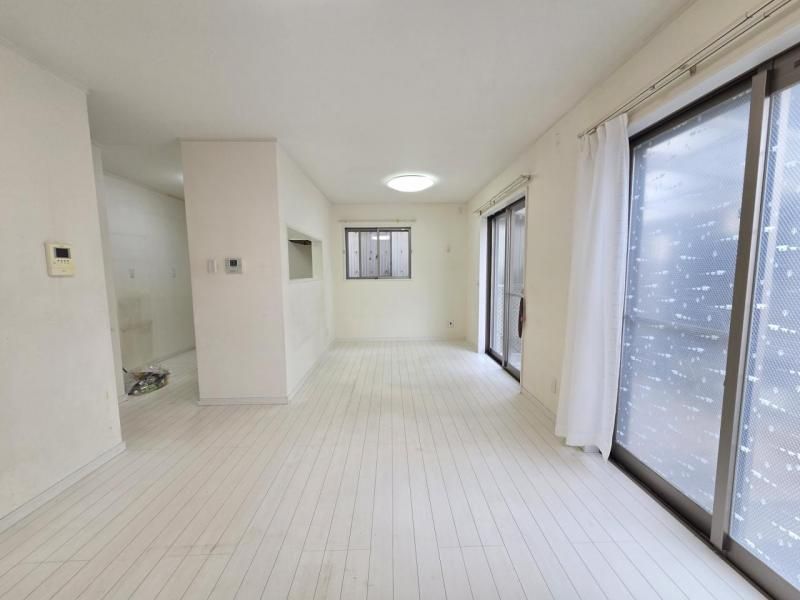 4LDK Detached House for Sale in Higashiosaka, Osaka - Thumbnail 4