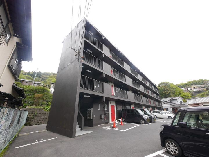 Primavera Apartment for Rent in Wakamatsu-ku, Kitakyushu - Thumbnail 4