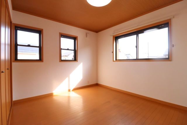 5LDK House for Sale in Yokkaichi, Mie - 124.5 sqm - Thumbnail 3