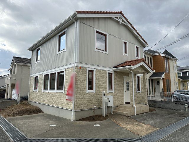 3LDK Detached House for Sale in Kobe Tarumi Ward, Hyogo - Thumbnail 2