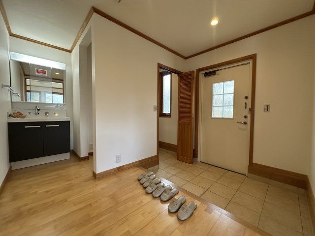3LDK Detached House for Sale in Kobe Tarumi Ward, Hyogo - Thumbnail 4