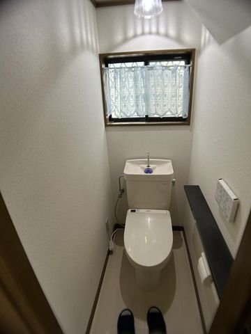 4LDK House for Sale in Nishi-ku, Sakai, Osaka - 93.80m² - Thumbnail 3
