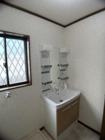 4LDK House for Sale in Nishi-ku, Sakai, Osaka - 93.80m² - Thumbnail 4