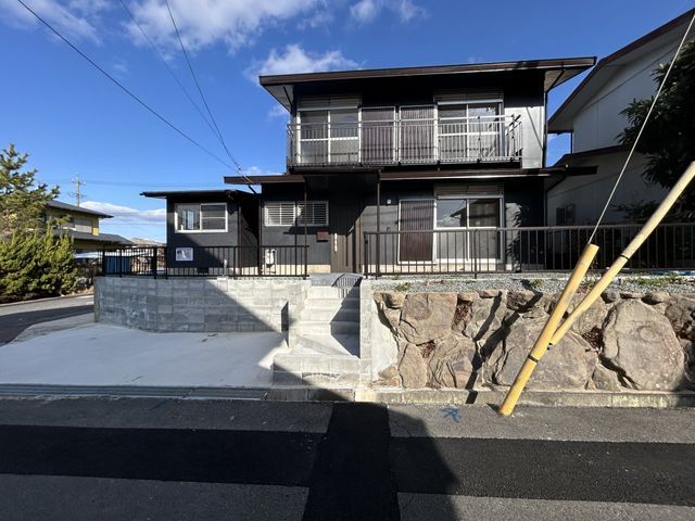 Renovated 3LDK House in Nabari City with Parking - Thumbnail 2