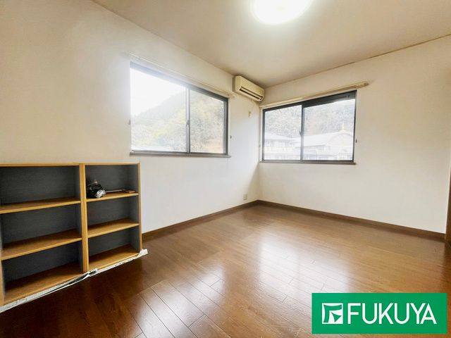 5SLDK Detached House for Sale in Tatsuno City, Hyogo - Thumbnail 3