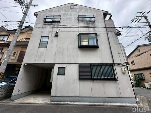 Renovated 3LDK House for Sale in Ukyo Ward, Kyoto - Thumbnail 2