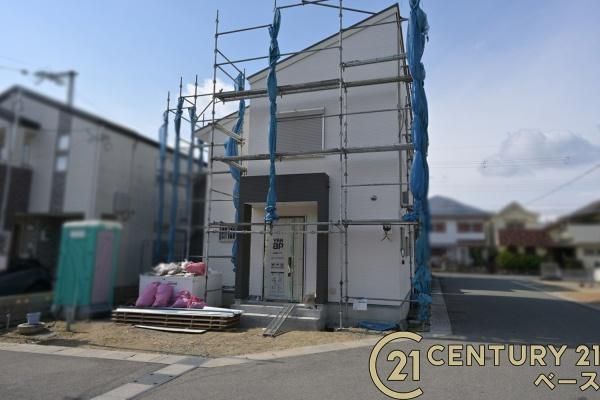 New 4SLDK House for Sale in Kashiba, Nara - Thumbnail 2