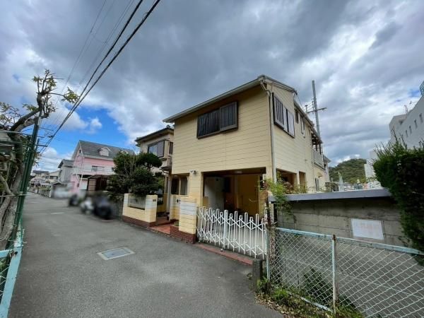 Used 5LDK House for Sale in Wakayama City, 72.64 sqm - Thumbnail 2