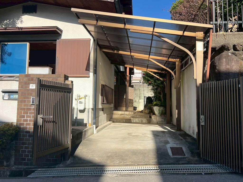 4LDK Detached House for Sale in Tomidahayashi, Osaka - Thumbnail 2