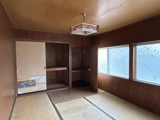 4DK House for Sale in Nakatsu City, Oita - 79m2 - Thumbnail 2